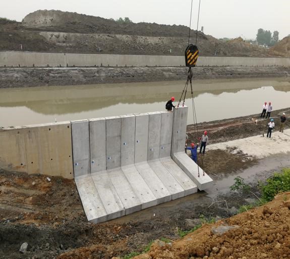 建華建材:預制L型擋土墻